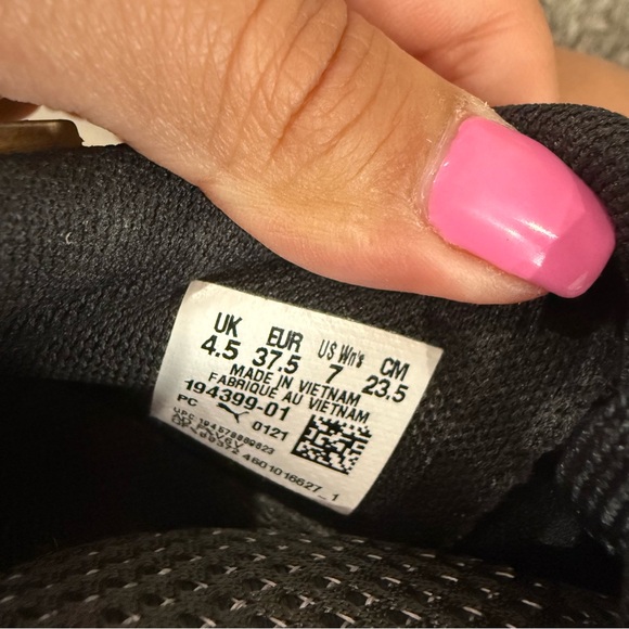 Puma Women's Ultra Triller Cross Trainer in Jacquard Black-Metallic Gold, 7 - Picture 6 of 7